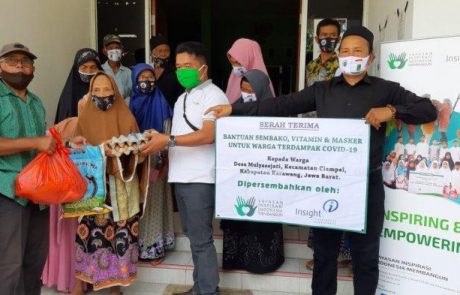 yiim-bersama-pt-insight-salurkan-bantuan-sosial-kepada-warga-pra-sejahtera-1 yiim-bersama-pt-insight-salurkan-bantuan-sosial-kepada-warga-pra-sejahtera-1